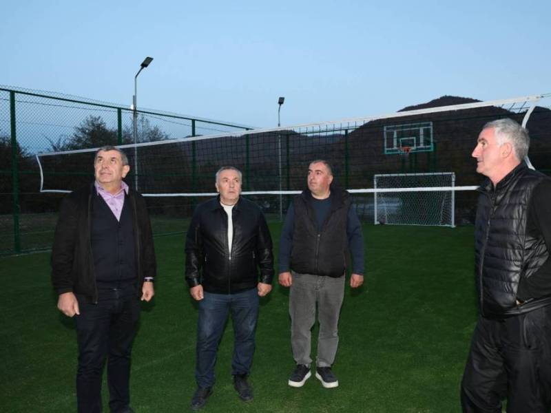 ცაგერის მუნიციპალიტეტის სოფელ ლარჩვალში  ხელოვნურსაფარიანი კომბინირებული სპორტული მოედნის მოწყობის სამუშაოები დასრულდა